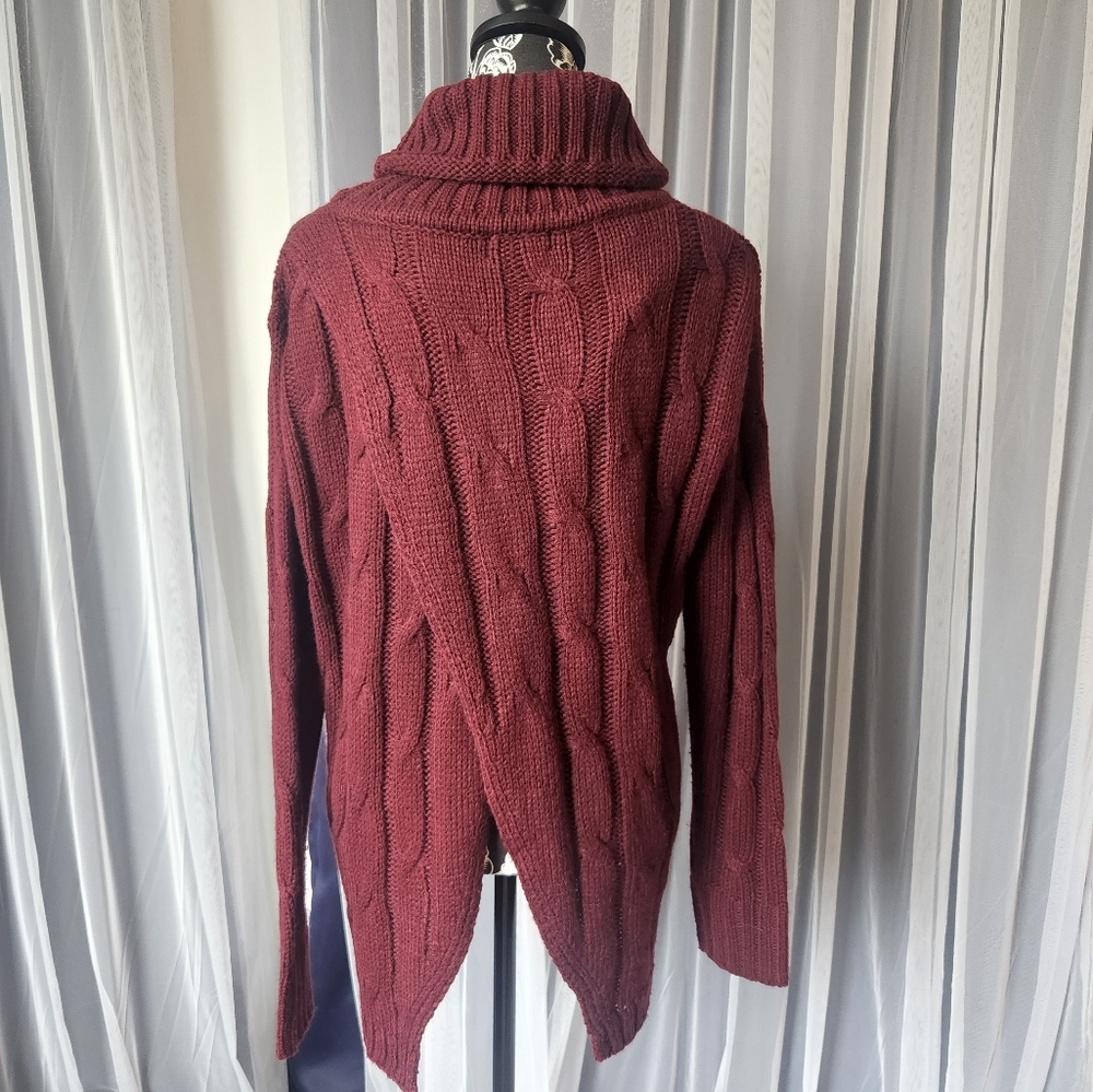 Cable knit long sweater
